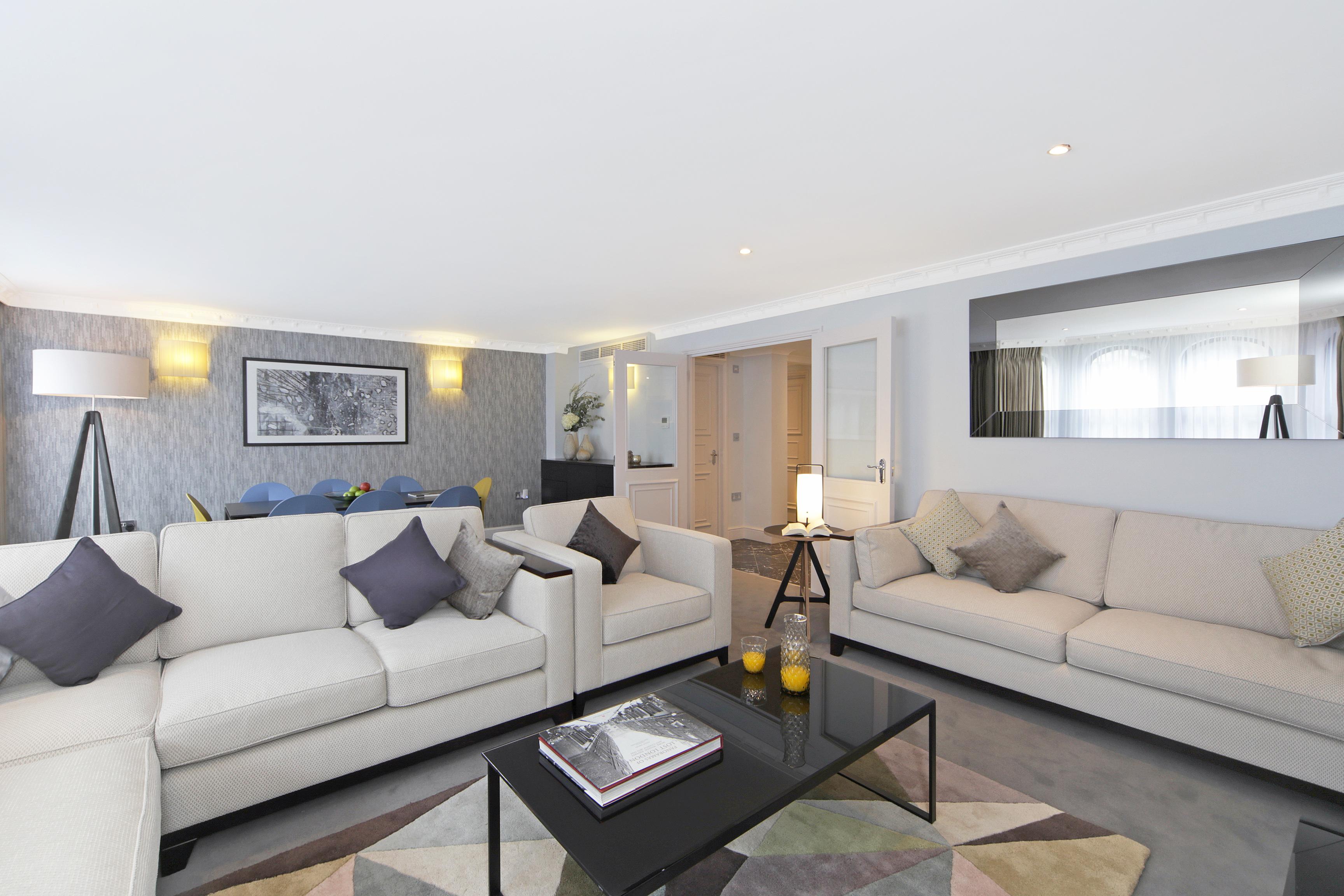 Mayfair House Apartahotel 5*
