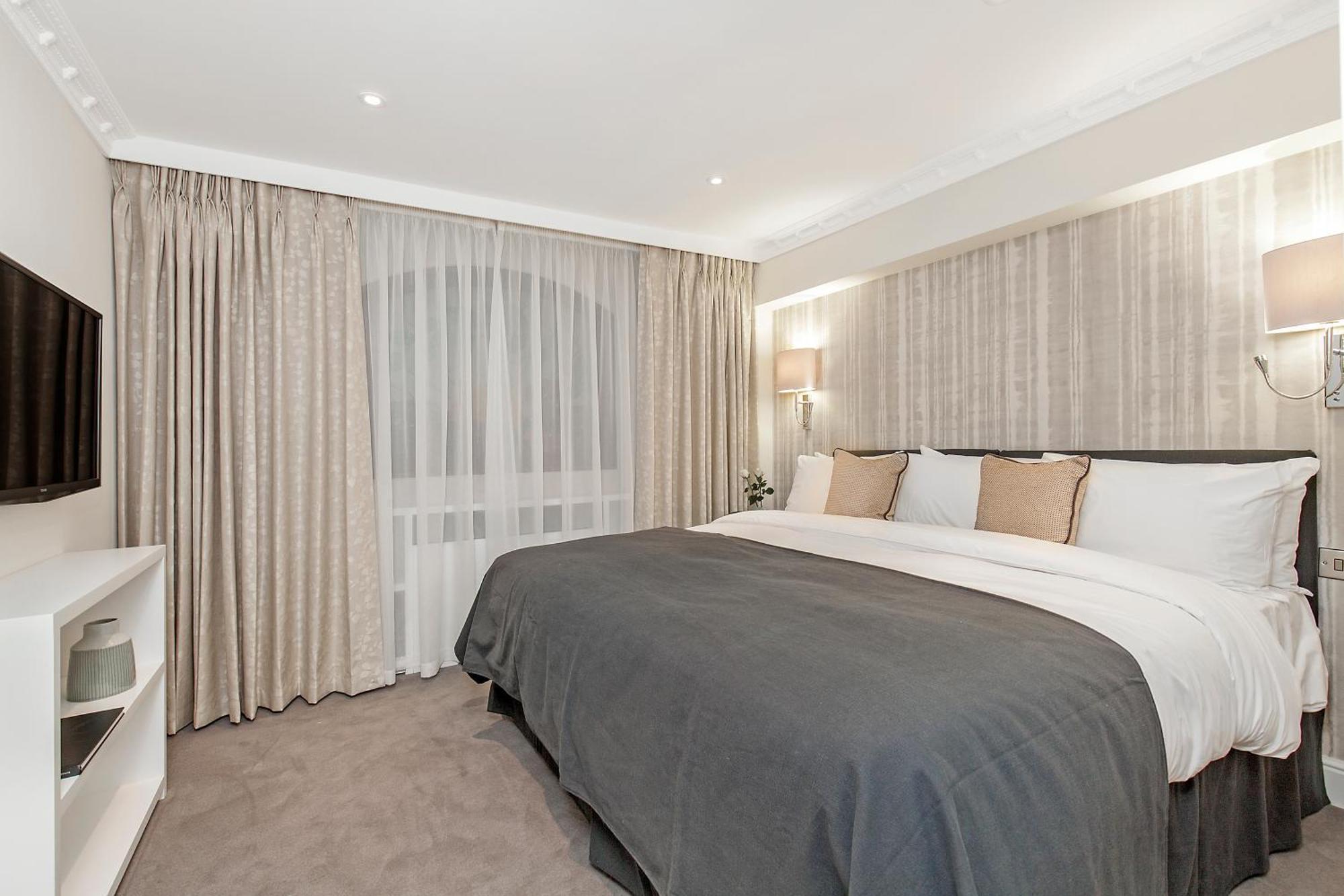 Mayfair House Apartahotel 5*